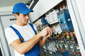 Wir als Elektro-Profi garantieren Ihnen beste Qualität. Wir als Elektro-Profi garantieren Ihnen beste Qualität.